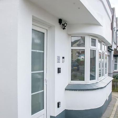 Stylish Retreat In Leigh-On-Sea Appartement Southend-on-Sea Buitenkant foto