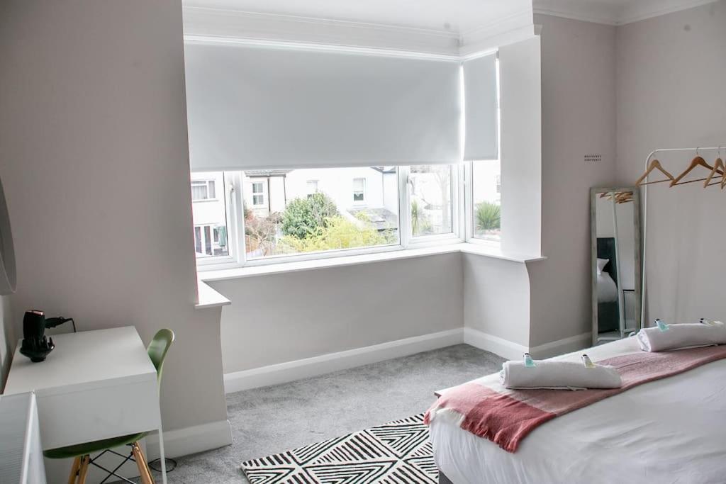 Stylish Retreat In Leigh-On-Sea Appartement Southend-on-Sea Buitenkant foto